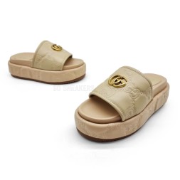 Gucci Flip-flops Platform Double G Beige